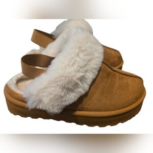 Cozy Tan Faux Fur Women's Slippers